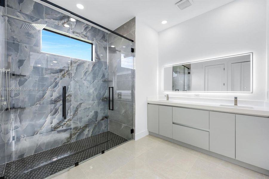 Furnished interior view inside a new home in , Cape Coral (Image 5). Furnished interior view inside a new home in , Cape Coral (Image 5).