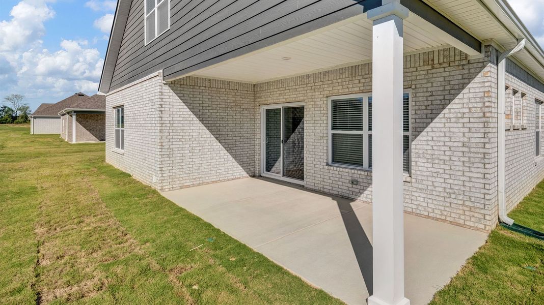 Exterior details and patio area of a home in Shiloh Springs, Jackson (Image 27).