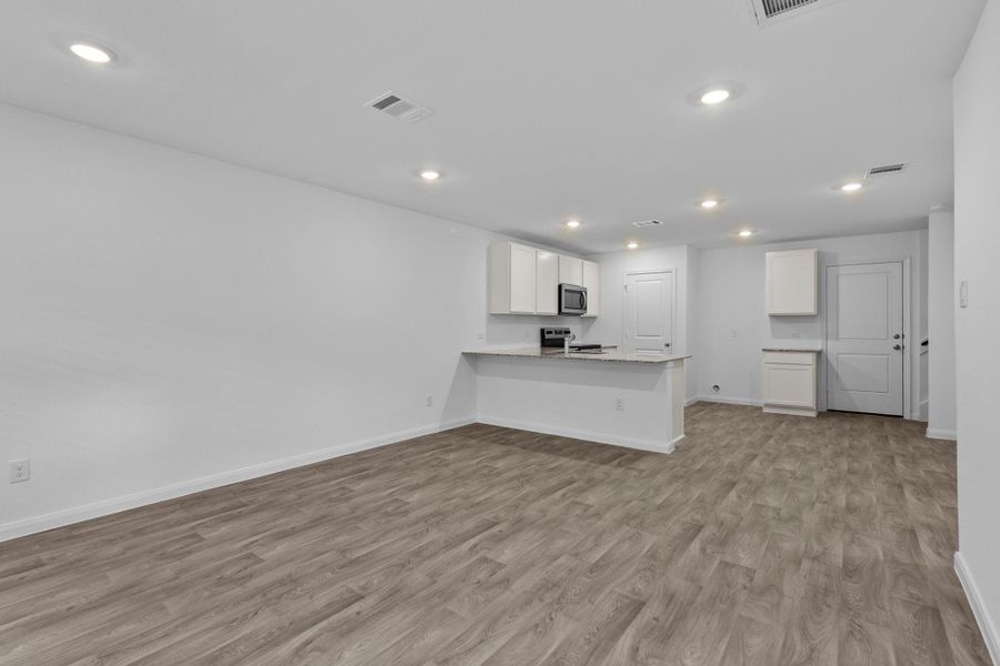 Spacious, unfurnished interior of a new home in William Trails, Willis (Image 15). Spacious, unfurnished interior of a new home in William Trails, Willis (Image 15).