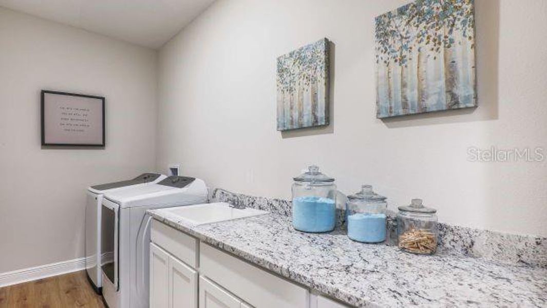 Model home - actual features may vary. Model home - actual features may vary.