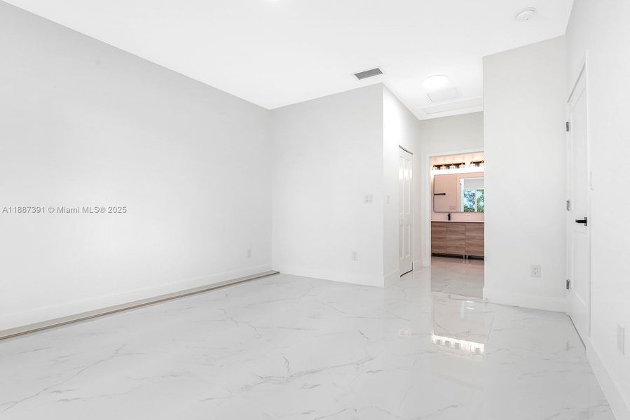Spacious, unfurnished interior of a new home in , Dania Beach (Image 19). Spacious, unfurnished interior of a new home in , Dania Beach (Image 19).