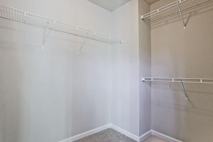 Spacious, unfurnished interior of a new home in , Crawford (Image 14).