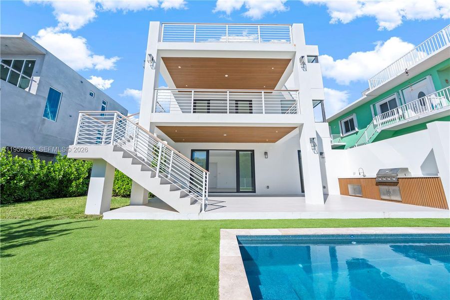 Exterior details and patio area of a home in , Tavernier (Image 2). Exterior details and patio area of a home in , Tavernier (Image 2).