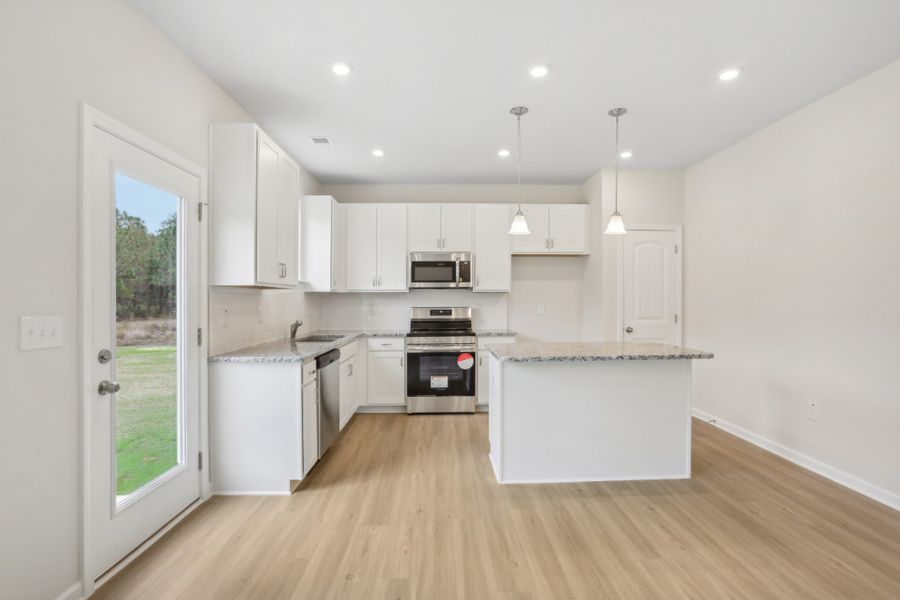 Furnished interior view inside a new home in Cantigny Park, Clarksville (Image 4).