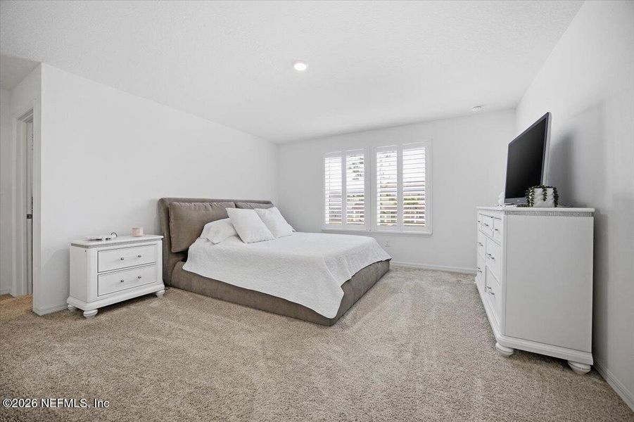 Furnished interior view inside a new home in , Middleburg (Image 11).
