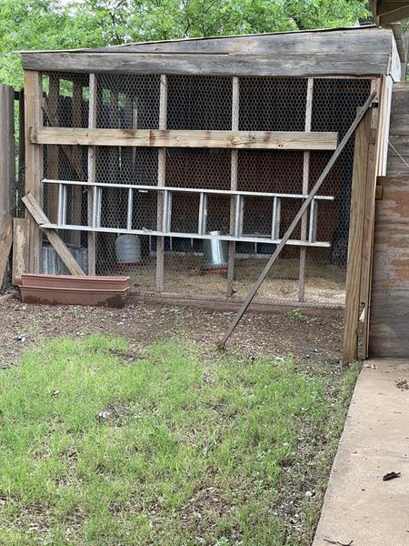CHICKEN COOP