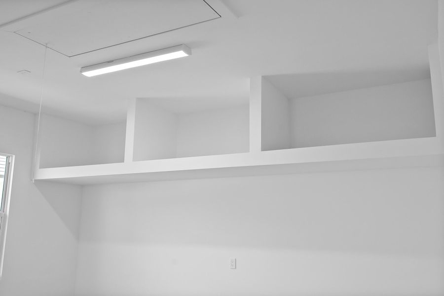 129 Strand Drive - Garage shelf Oceanic