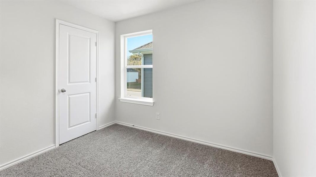 Spacious, unfurnished interior of a new home in Arbor Trails South, Princeton (Image 17).