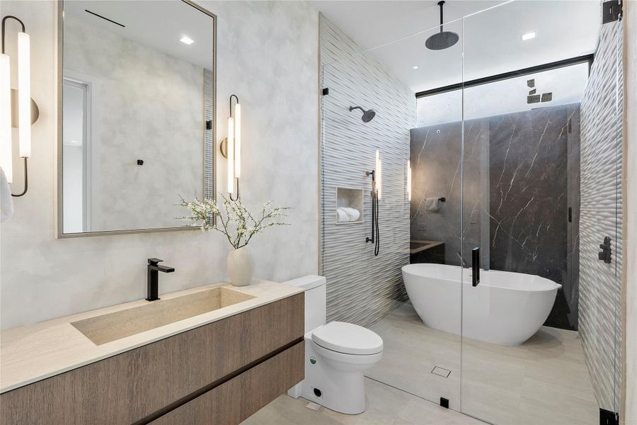 Furnished interior view inside a new home in , Fort Lauderdale (Image 49).