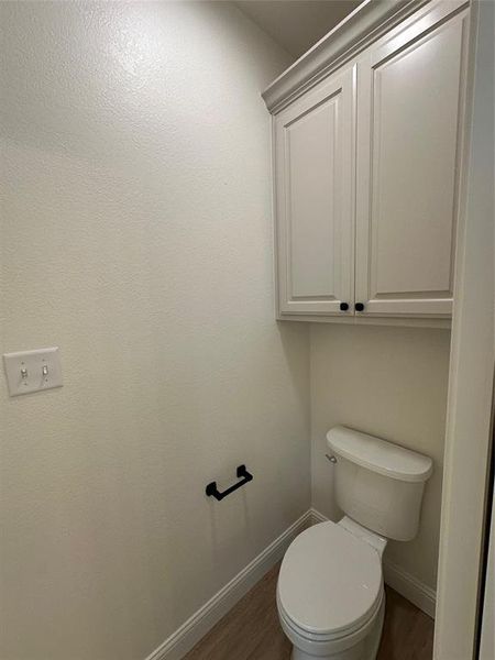 Furnished interior view inside a new home in , Abilene (Image 7).