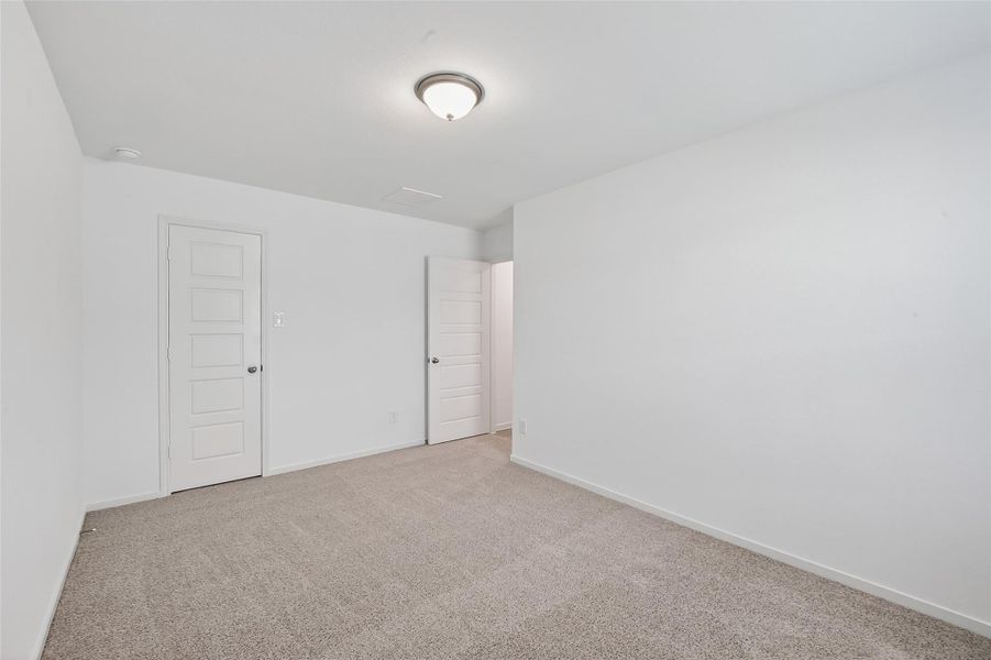 Spacious, unfurnished interior of a new home in Rollingbrook Estates, Baytown (Image 21). Spacious, unfurnished interior of a new home in Rollingbrook Estates, Baytown (Image 21).