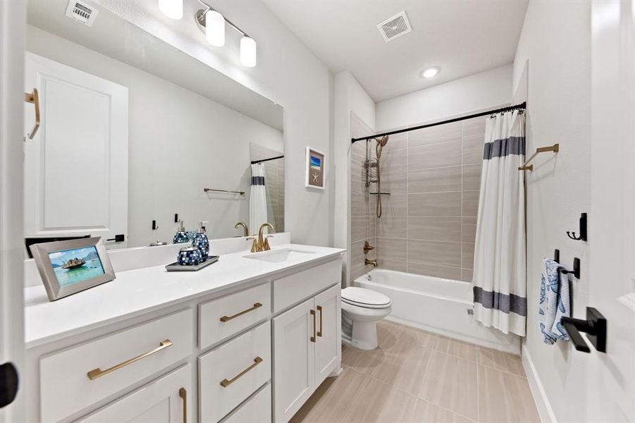 Furnished interior view inside a new home in , Dallas (Image 18). Furnished interior view inside a new home in , Dallas (Image 18).