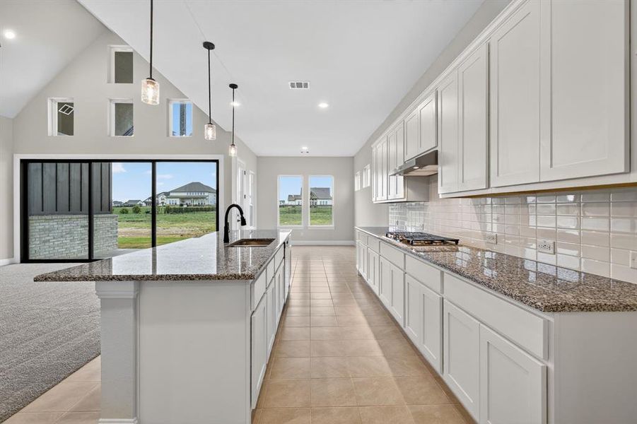 Spacious, unfurnished interior of a new home in Highland Crossing, Celina (Image 8). Spacious, unfurnished interior of a new home in Highland Crossing, Celina (Image 8).
