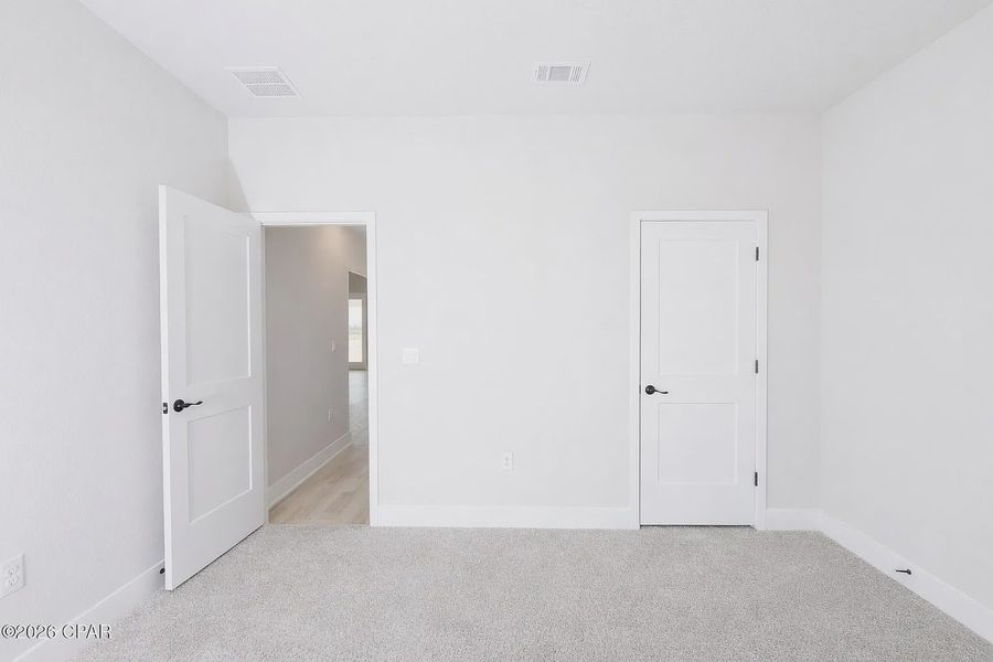 Spacious, unfurnished interior of a new home in Parkbrook, Panama City (Image 11).