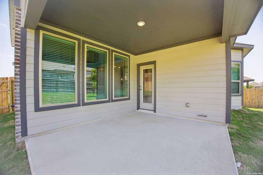Exterior details and patio area of a home in , San Antonio (Image 32).