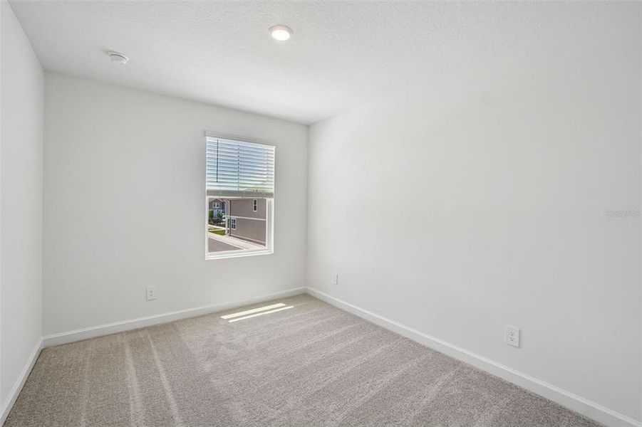 Spacious, unfurnished interior of a new home in , Tampa (Image 19).