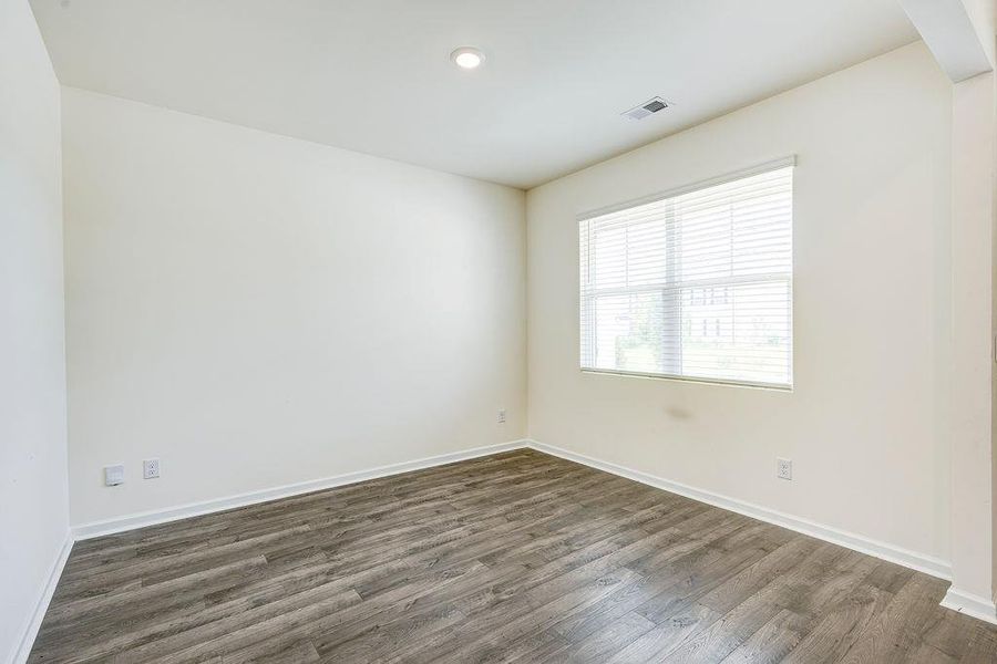Spacious, unfurnished interior of a new home in Cedar Ridge - Locust Grove Station, Locust Grove (Image 26).