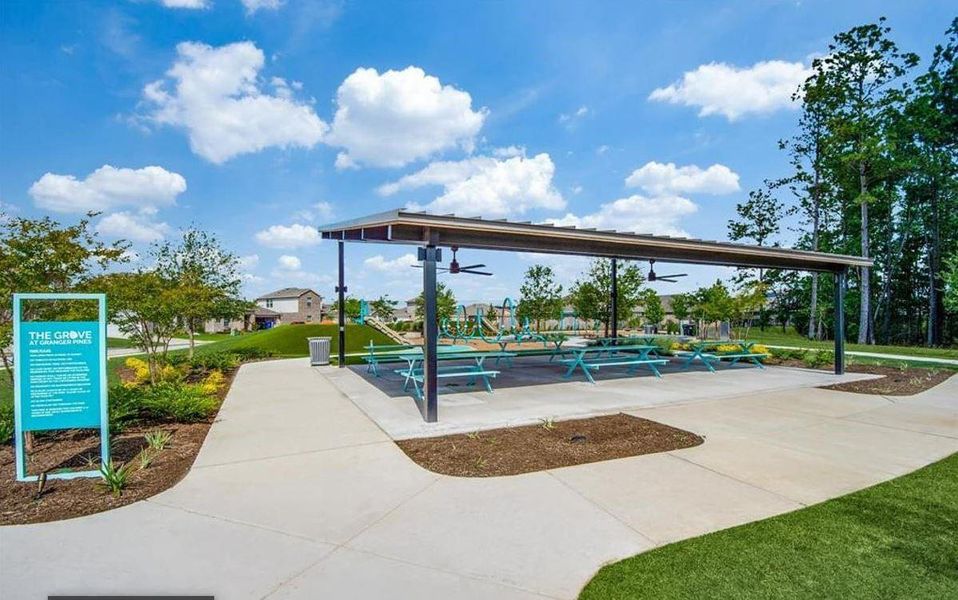 Community amenities in Granger Pines, Conroe (Image 24).