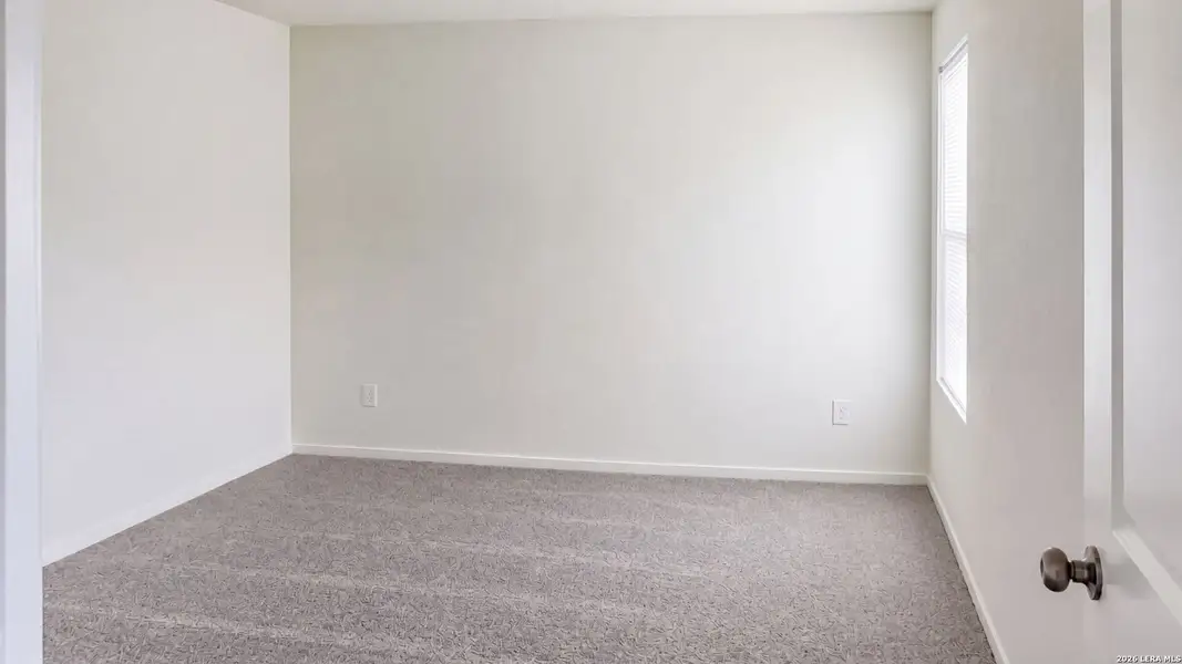 Spacious, unfurnished interior of a new home in Landon Ridge, San Antonio (Image 6). Spacious, unfurnished interior of a new home in Landon Ridge, San Antonio (Image 6).