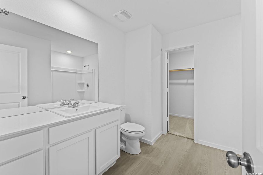 Furnished interior view inside a new home in Spring Grove, St. Hedwig (Image 8).