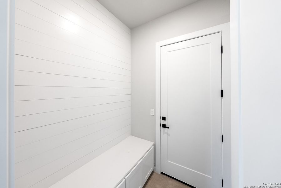 Image 42 of a home in .