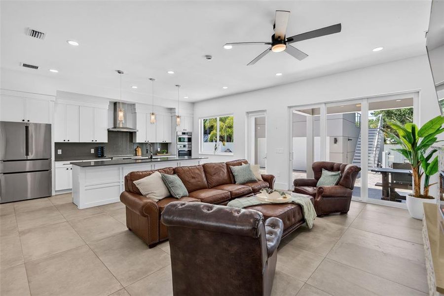 Furnished interior view inside a new home in , Sarasota (Image 61).