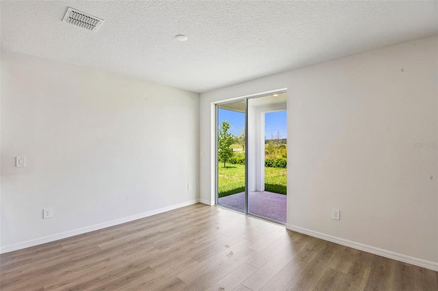 Spacious, unfurnished interior of a new home in Two Rivers - Classic Series, Zephyrhills (Image 18).