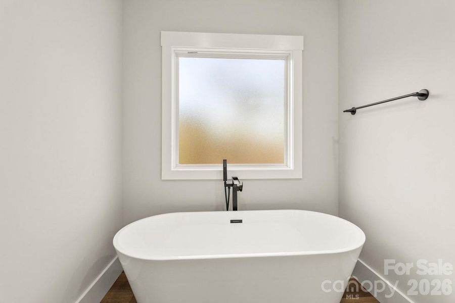 Close-up of interior finishes inside a home in , Lincolnton (Image 17).