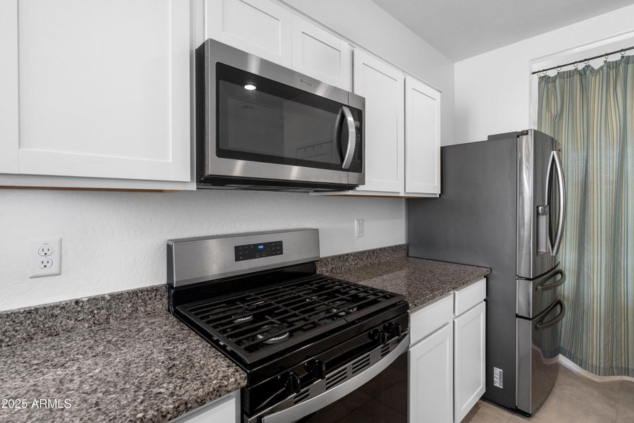 10-40060-W-Hillman-Dr-10