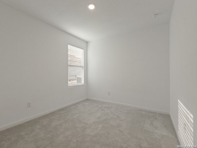 Spacious, unfurnished interior of a new home in Crescent Hills, San Antonio (Image 21).