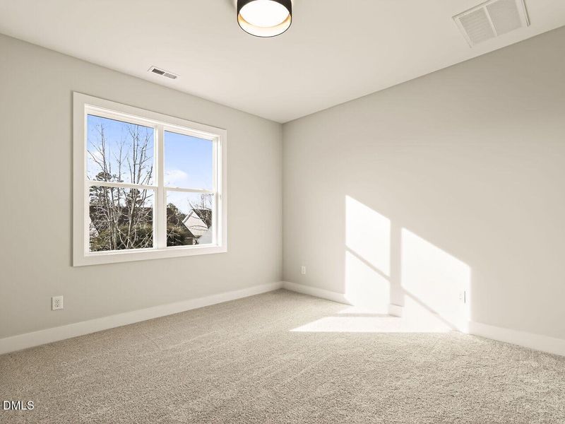 034-1280x960-bedroom