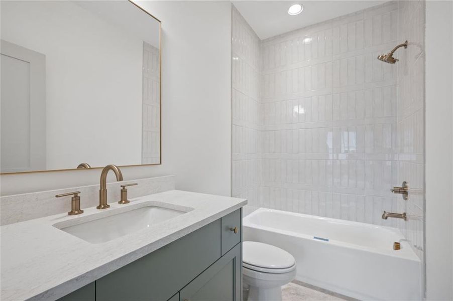 Furnished interior view inside a new home in , Bogart (Image 7).