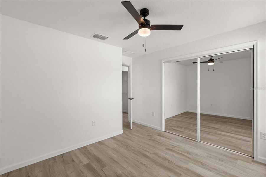 Spacious, unfurnished interior of a new home in , Dunnellon (Image 26).