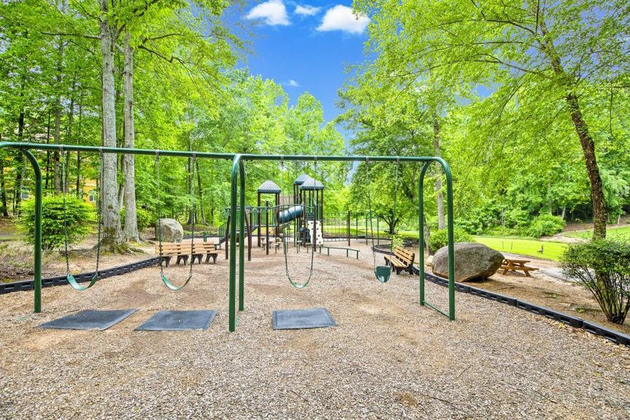 Community amenities in , Newnan (Image 94).