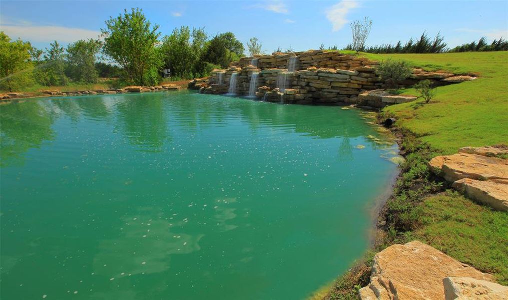 Natural landscape and outdoor views near Heath Golf & Yacht Villas in Heath (Image 21).