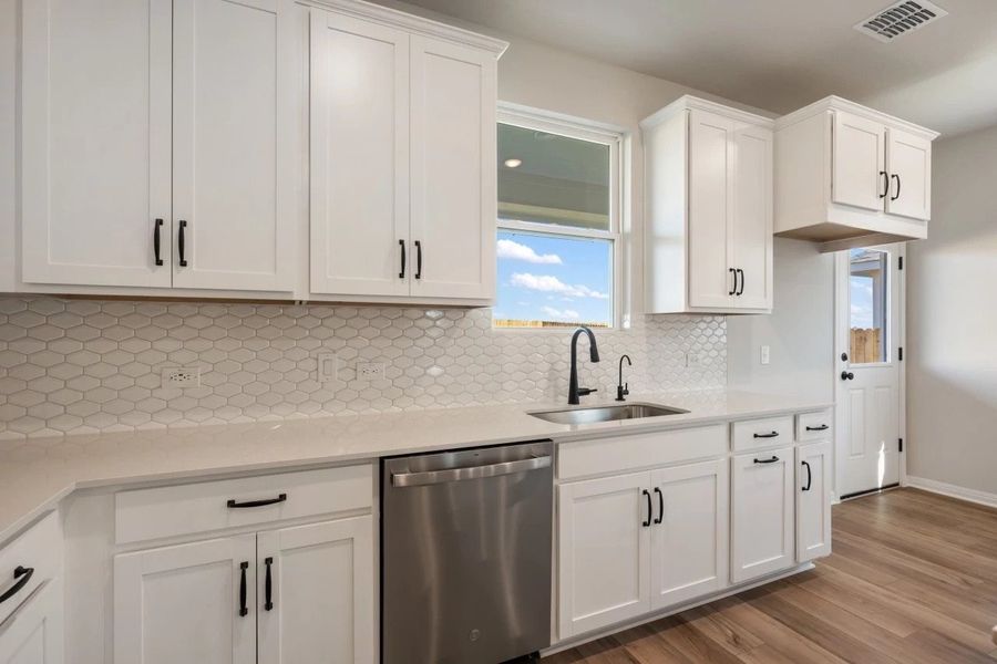 Furnished interior view inside a new home in Patterson Ranch, Georgetown (Image 11).