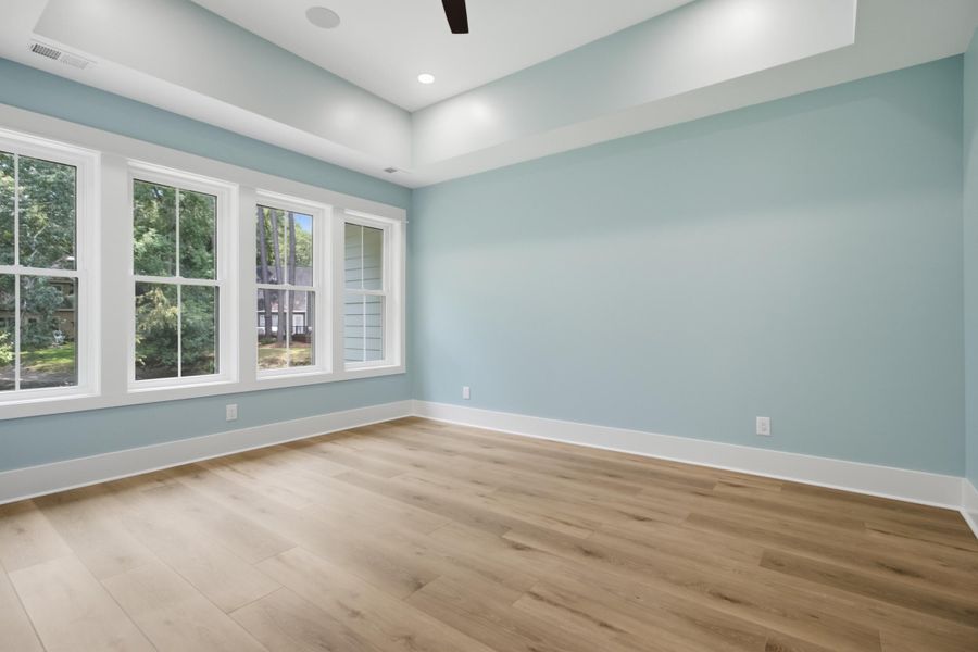 Spacious, unfurnished interior of a new home in , Hollywood (Image 70). Spacious, unfurnished interior of a new home in , Hollywood (Image 70).