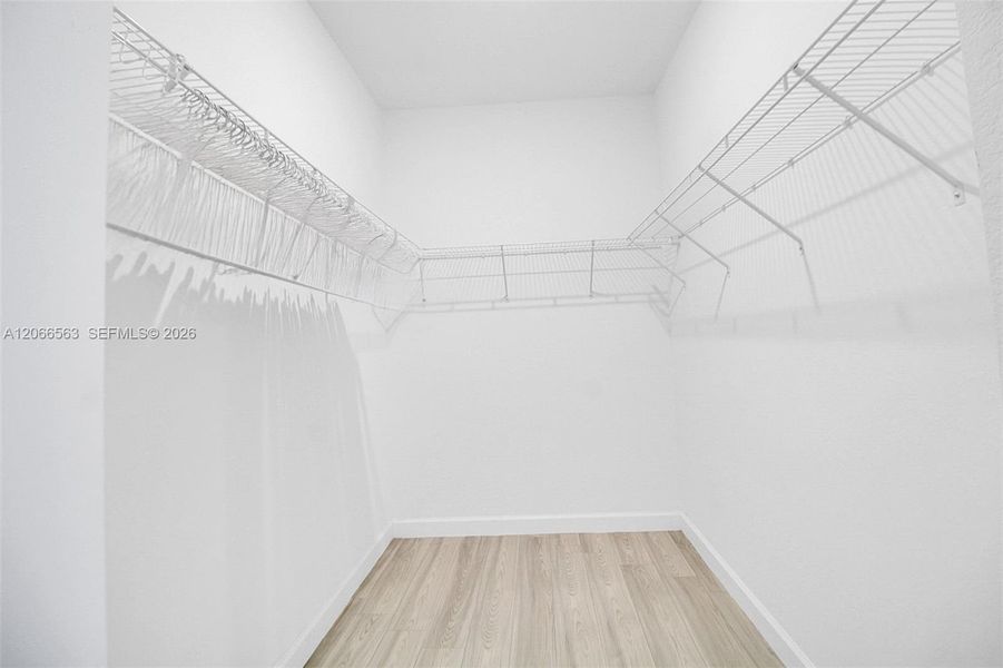 Spacious, unfurnished interior of a new home in , Homestead (Image 40).