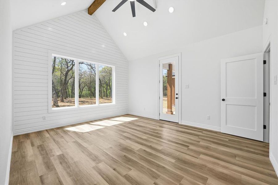 Spacious, unfurnished interior of a new home in , Sunset (Image 28).