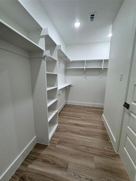 Spacious, unfurnished interior of a new home in , Dallas (Image 9). Spacious, unfurnished interior of a new home in , Dallas (Image 9).