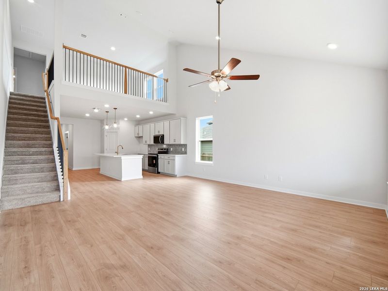 Spacious, unfurnished interior of a new home in Saddle Creek Ranch, Cibolo (Image 20).