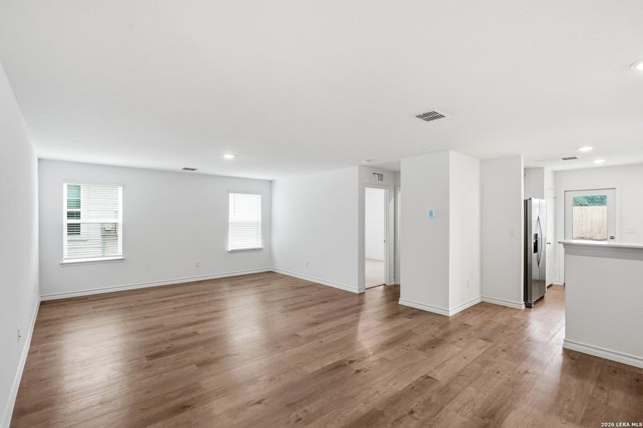 Spacious, unfurnished interior of a new home in Lily Springs, Seguin (Image 26). Spacious, unfurnished interior of a new home in Lily Springs, Seguin (Image 26).