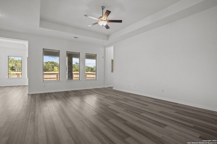 Spacious, unfurnished interior of a new home in Stillwater Ranch, San Antonio (Image 23). Spacious, unfurnished interior of a new home in Stillwater Ranch, San Antonio (Image 23).