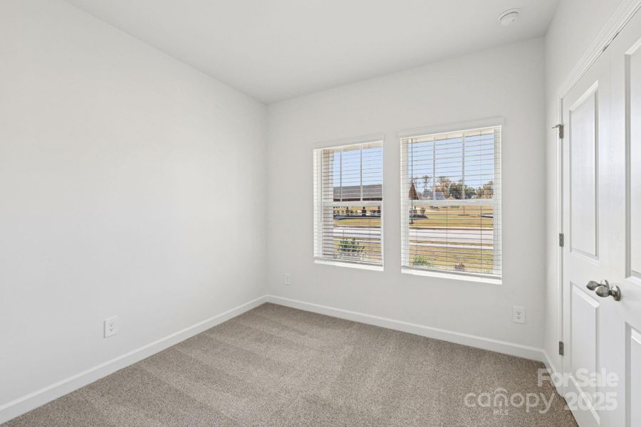 Photo is not of the actual home, but is an inspirational photo of builder’s model home and may depict options, furnishings, and/or decorator features that are not included Photo is not of the actual home, but is an inspirational photo of builder’s model home and may depict options, furnishings, and/or decorator features that are not included