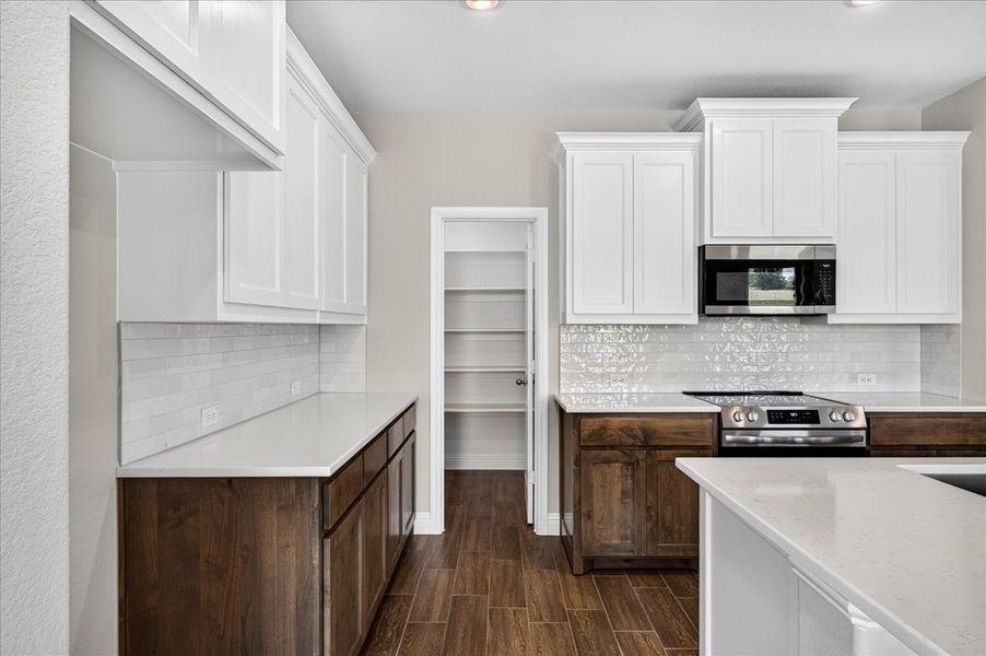 Furnished interior view inside a new home in The Ranches at Valley View, Springtown (Image 12).