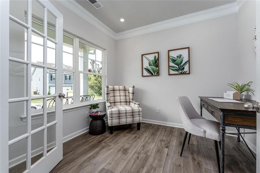 Furnished interior view inside a new home in Saddle Ridge, Calhoun (Image 12).