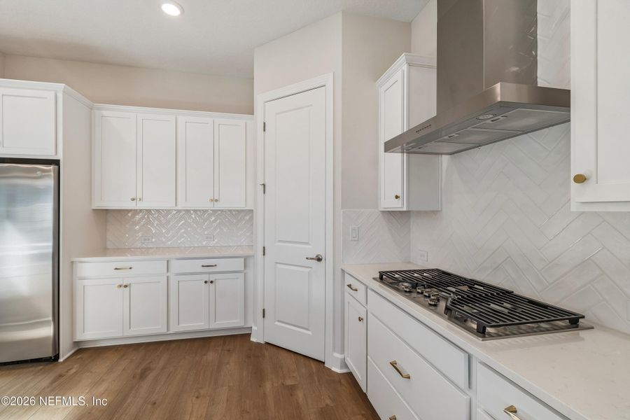 Furnished interior view inside a new home in Granville at eTown 38', Jacksonville (Image 8).