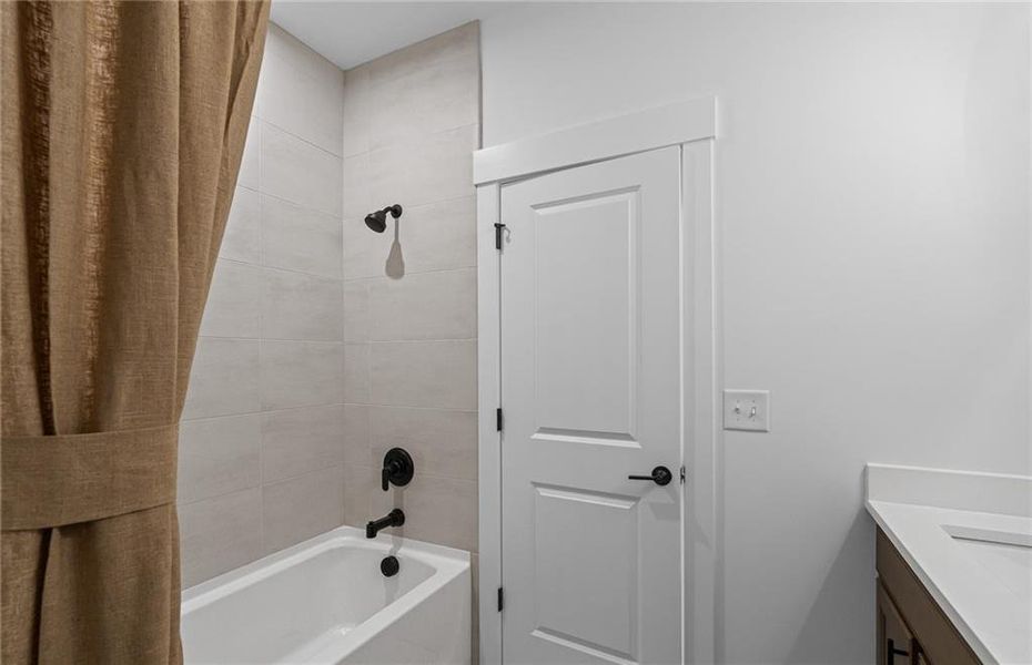 Furnished interior view inside a new home in Traditions of Braselton, Jefferson (Image 15).