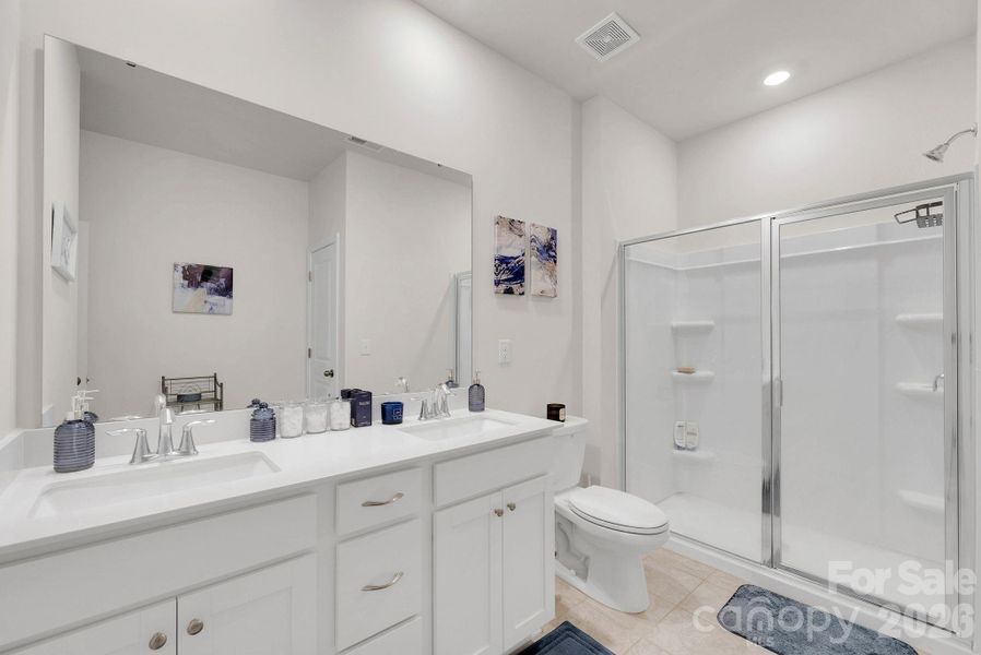 Furnished interior view inside a new home in Falls Cove at Lake Norman, Troutman (Image 44).