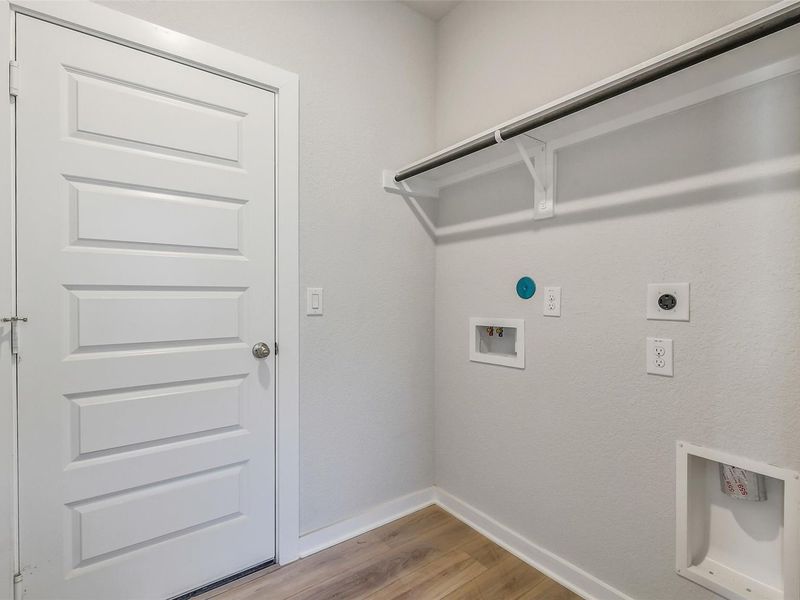 Spacious, unfurnished interior of a new home in Lakes at Black Oak, Magnolia (Image 36). Spacious, unfurnished interior of a new home in Lakes at Black Oak, Magnolia (Image 36).